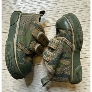 Baby Gap Infant Camo Sneaker Shoe Hook & Loop Close Sz 3 Brown Green Rubber Sole